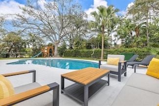 10361 SW 119th St, Miami, FL 33176