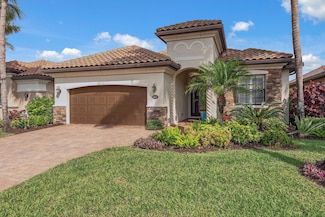 3058 Aviamar Cir, Naples, FL 34114