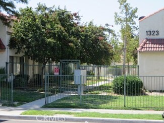1321 W Latham Ave, Hemet, CA 92543