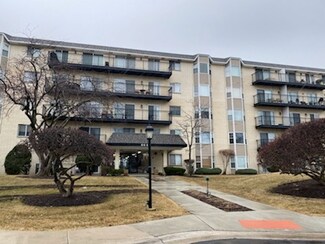 8640 Waukegan Rd Unit 225, Morton Grove, IL 60053