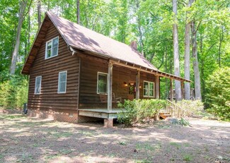 138 Custis Millpond Rd, West Point, VA 23181