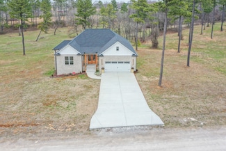 81 Eagle Ridge Ln, Summertown, TN 38483