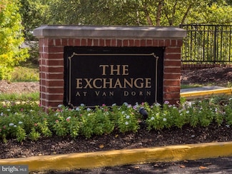 4850 Eisenhower Ave Unit 427, Alexandria, VA 22304