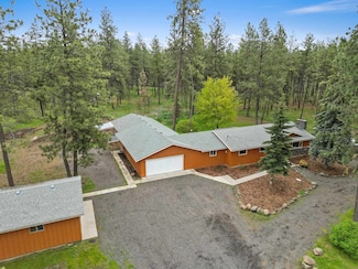 16423 S Maple Rd, Spokane, WA 99224