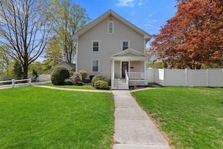 20 Wilbur St, South Weymouth, MA 02190