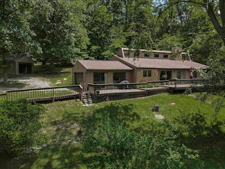 7562 Bluff View Dr, Fairlawn, VA 24141