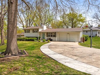 7301 Melrose Ln, Shawnee, KS 66203