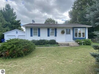 5907 Old Maple Trail, Grawn, MI 49637