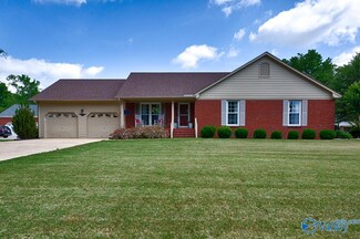 17895 Jeffery St, Athens, AL 35611