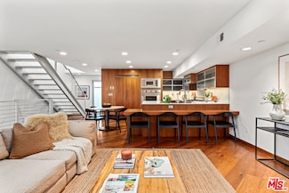 512 Brooks Ave Unit 2, Venice, CA 90291