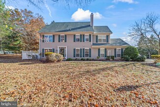 214 Kentshire Ct, Pennington, NJ 08534