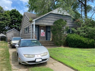 26 Countisbury Ave, Valley Stream, NY 11580