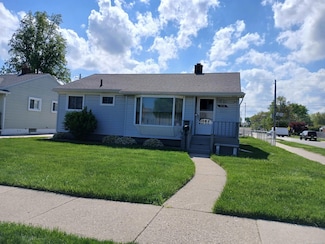25729 Cubberness St, Saint Clair Shores, MI 48081