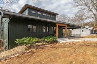 287 Rollin Acres Rd, Reeds Spring, MO 65737