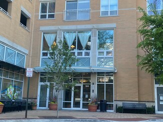 1640 Maple Ave Unit 203, Evanston, IL 60201