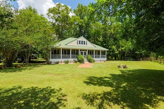 7552 Webb Rd, Hahira, GA 31632