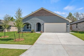 20051 Park Ln, Harrah, OK 73045