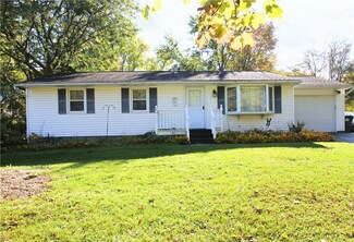 32 Jamee Ln, Rochester, NY 14606