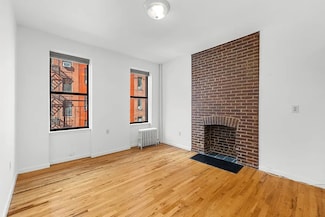 242 Mulberry St Unit 9, New York, NY 10012