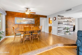 17222 N Centre Ct, Glendale, AZ 85308