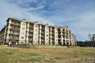 12100 Two Rivers Dr Unit F-1, Athens, AL 35611