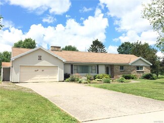 25 Jefferson St, Attica, NY 14011