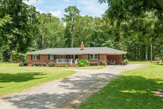 1195 Augusta Rd, Trenton, SC 29847