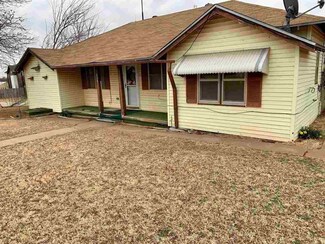 318 SW 3rd St, Lucien, OK 73757