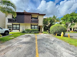 3840 SW 52nd Ave, Hollywood, FL 33023