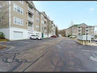 82 Mill St Unit 304, Woonsocket, RI 02895