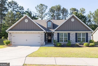 32 Livingston Ct, Winder, GA 30680