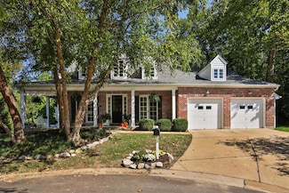 2332 Divot Dr, Saint Louis, MO 63131