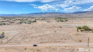 4805 Apache Dr, Stagecoach, NV 89429