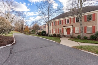 501 Lexington St Unit 11, Waltham, MA 02452