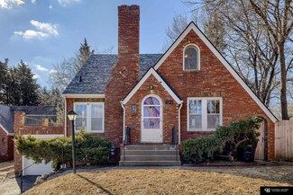 4121 Paxton Blvd, Omaha, NE 68111