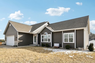 1315 Springbrook Dr, Baraboo, WI 53913