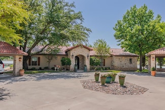 2001 Willow Dr, San Angelo, TX 76904