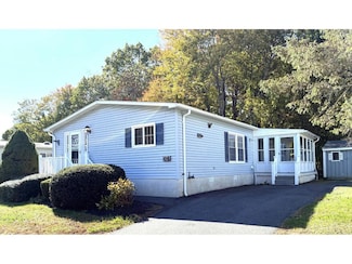 86 Leisurewoods Dr Unit 279, Rockland, MA 02370