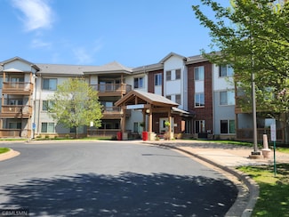 2155 6th Ln SE Unit 212, Cambridge, MN 55008