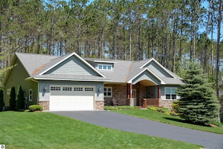 9806 King Fisher Trail, Traverse City, MI 49685