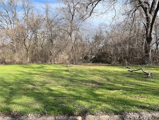 lot 2 E Garrett St, Paris, TX 75460