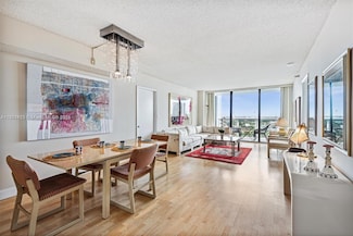 20505 E Country Club Dr Unit 1532, Miami, FL 33180