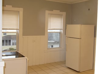 2 Sturgis St Unit 3, Worcester, MA 01605