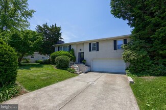 1037 S King St, Palmyra, PA 17078