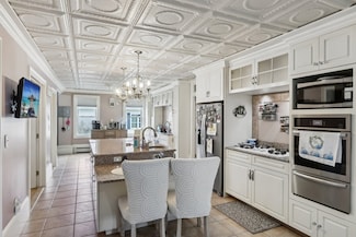 686 Brook St, Clinton, MA 01510