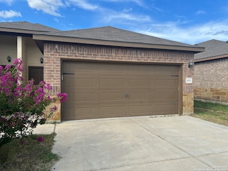 2611 Pahmeyer Rd, New Braunfels, TX 78130