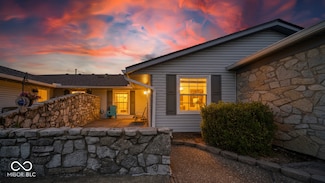 1001 Paradise Ct Unit F, Greenwood, IN 46143