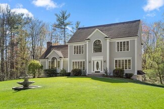 3 Davis Rd, Tyngsboro, MA 01879