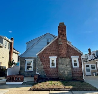 108 Atlantic Ave, Long Beach, NY 11561