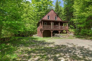 75 Rogers Pond Rd, Pittsburg, NH 03592